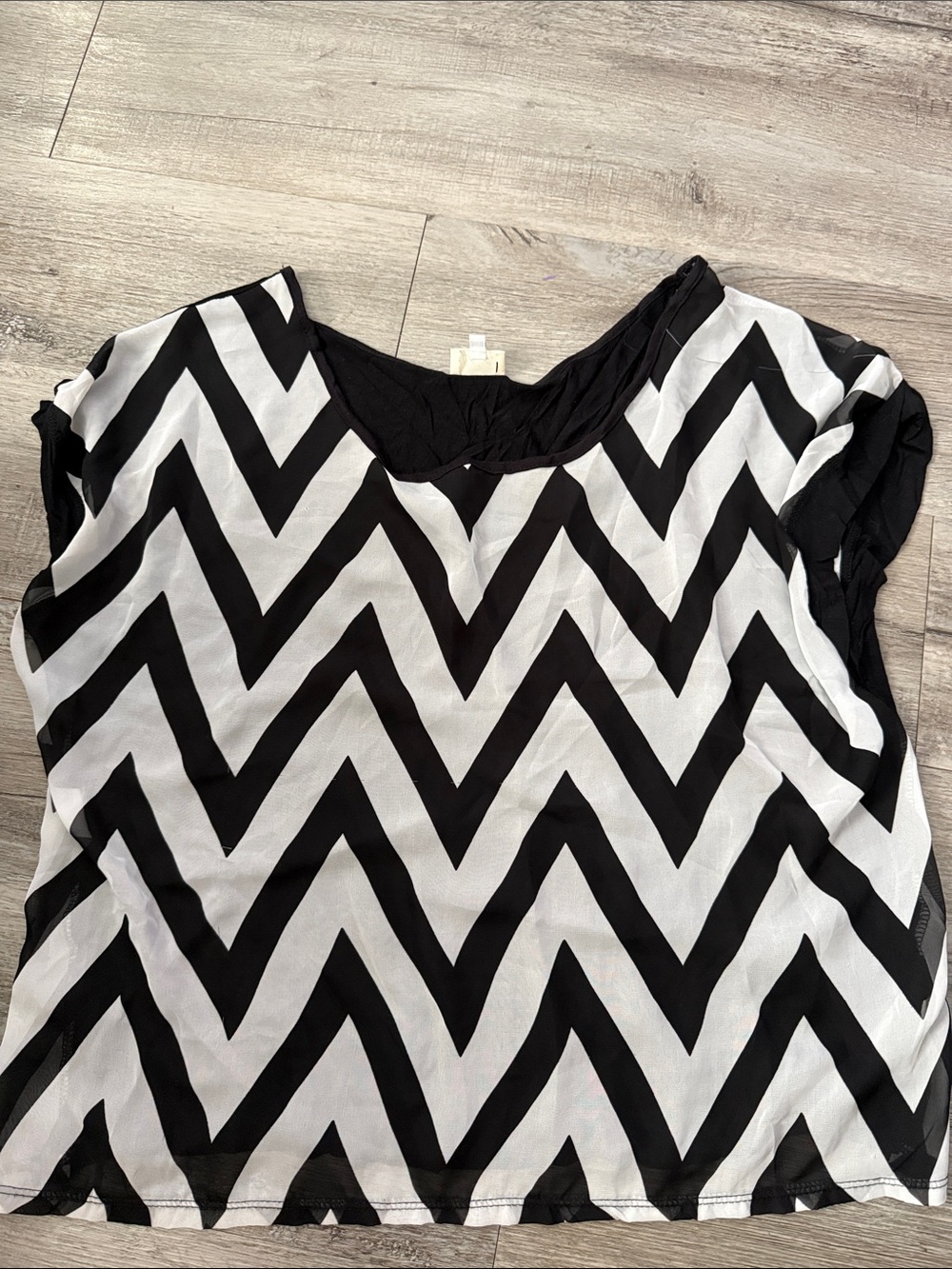 Black & White Chevron Cap-Sleeve Blouse